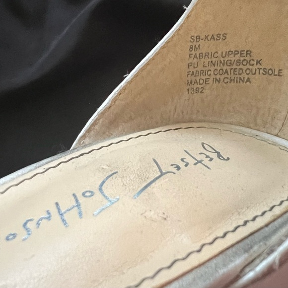 Betsy Johnson Bridal Chunky Low Heels w/ Rhinestones - Picture 6 of 9